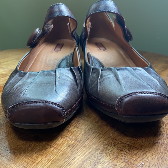 Pikolinos Pleated Mary Jane - EUC 39 - NWOT - Picture 4 of 13